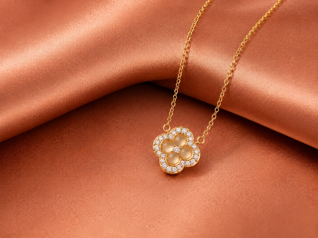 Elegant Gold Clover Necklace