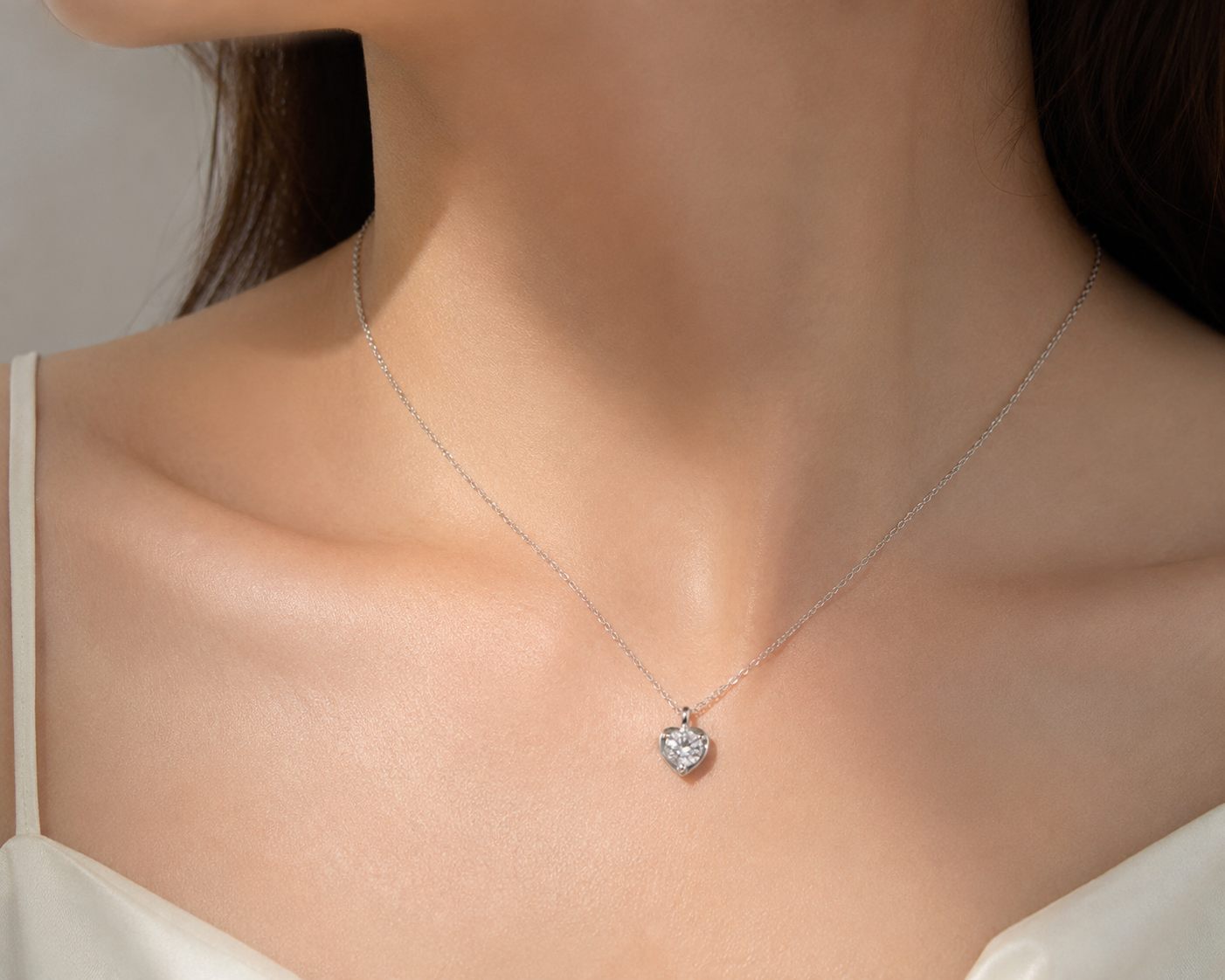 Minimal Silver Heart Necklace
