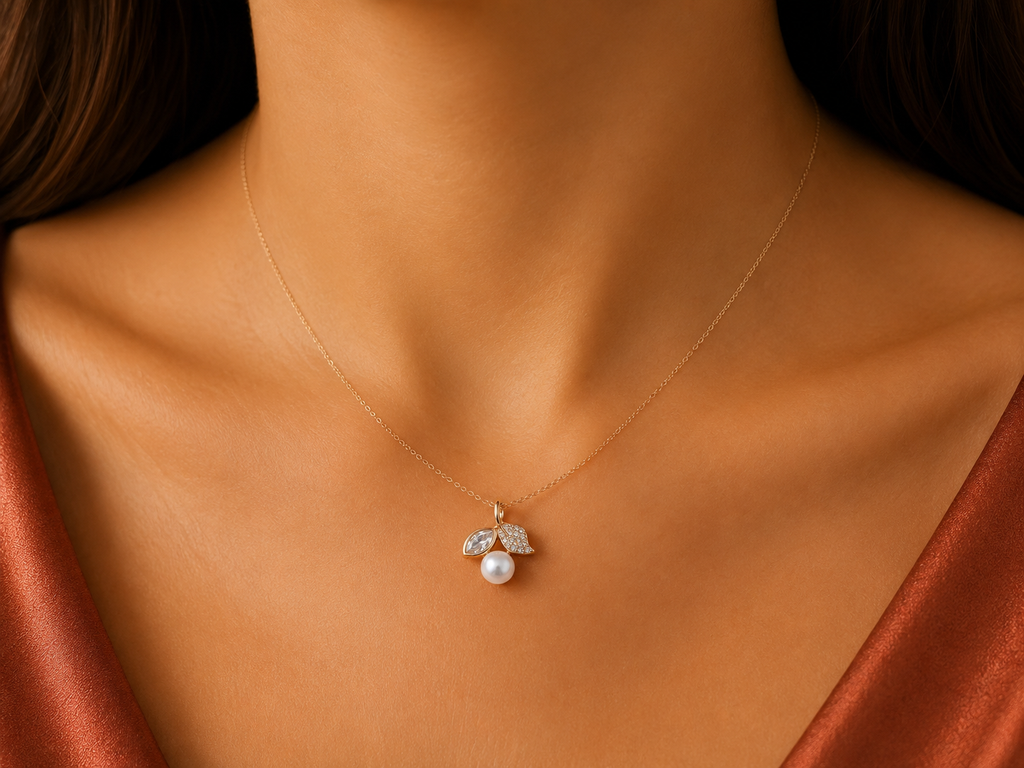 Pearl Leaf Necklace – Gold