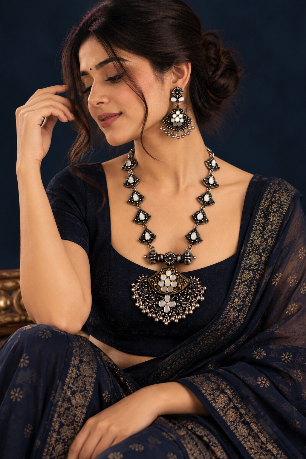 Antique Mirror Bloom Oxidised Necklace Set