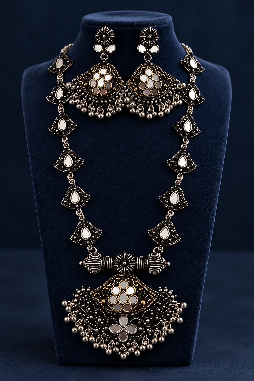 Antique Mirror Bloom Oxidised Necklace Set